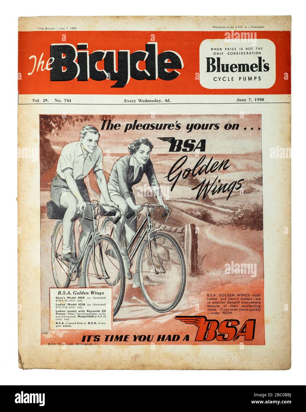 Rivista ciclistica vintage British 'The Bicycle' dal giugno 1950, che pubblicò la moto da turismo BSA 'Golden Wings' sulla copertina anteriore Foto Stock