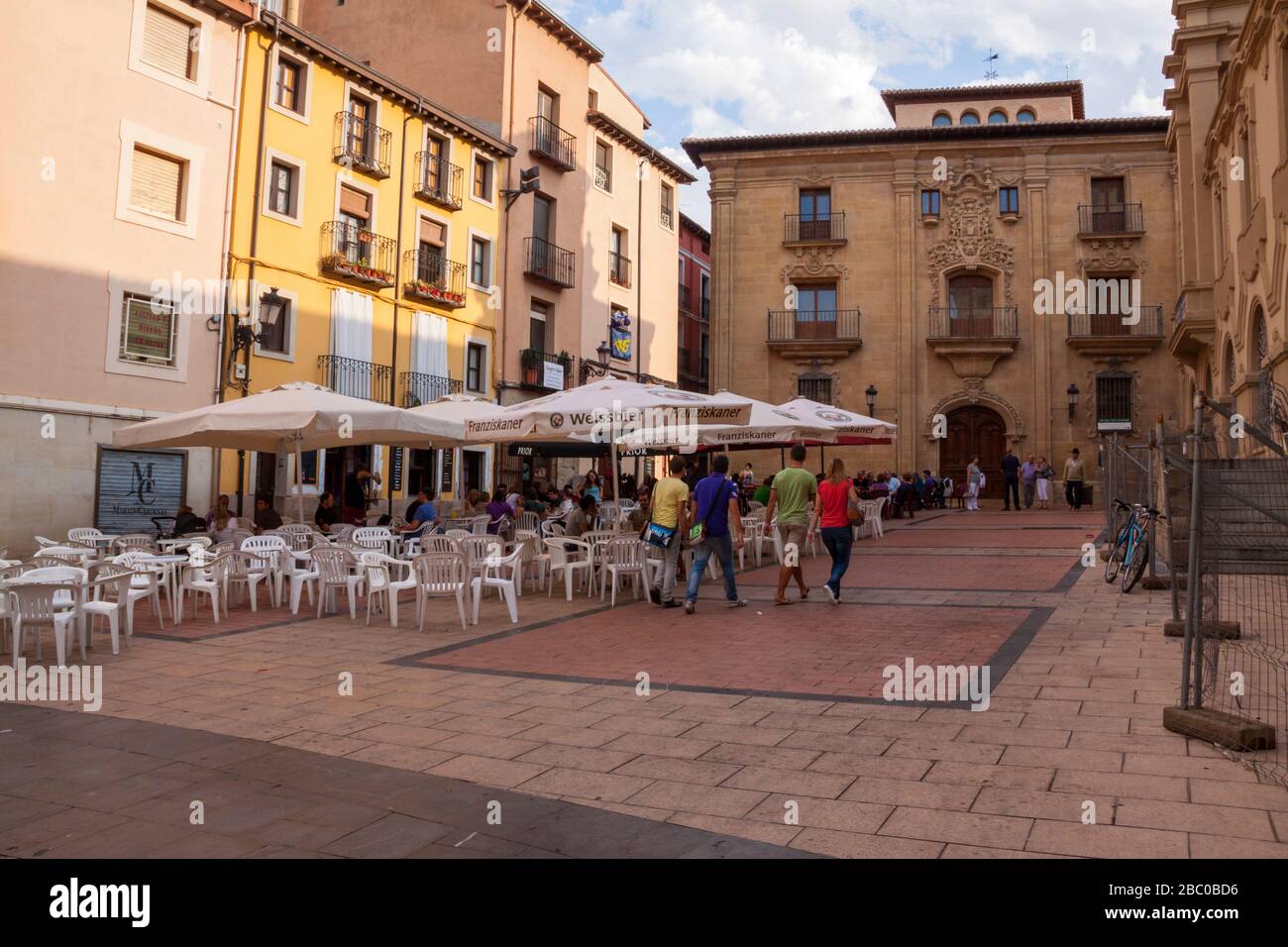 Plaza San Agustín y Museo de la Rioja Foto Stock