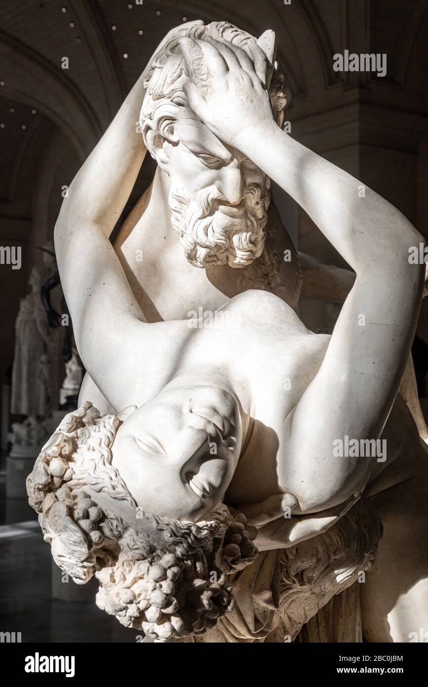 SATYR E BACCHANTE, CIRCA 1833 DI JEAN JACQUES CHIAMATO JAMES PRADIER, HALL OF 19TH SECOLO SCULTURE, BELLE ARTI PALACE, LILLE, NORD, FRANCIA Foto Stock