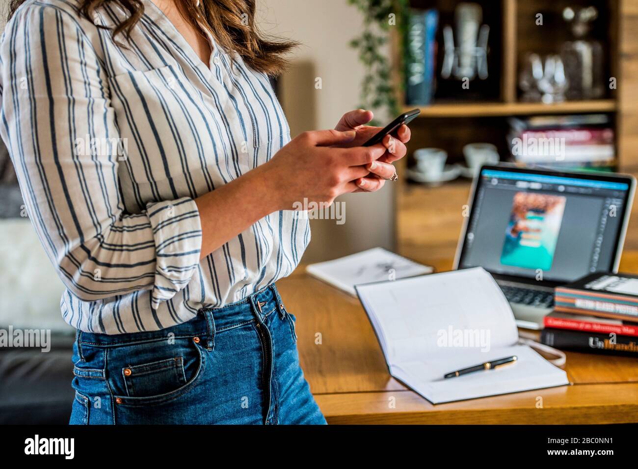 Lavorando da casa Pics Alan Peebles Foto Stock