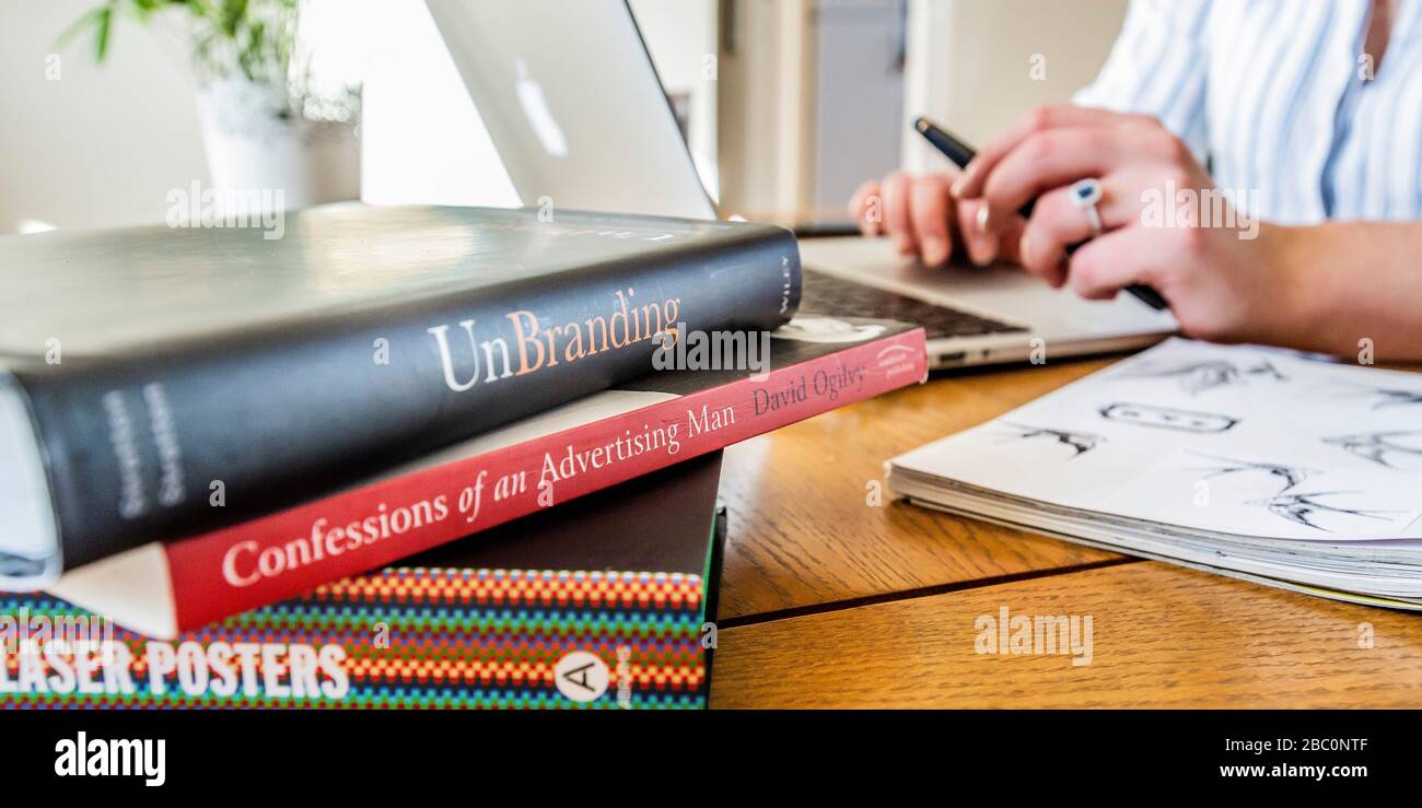 Lavorando da casa Pics Alan Peebles Foto Stock