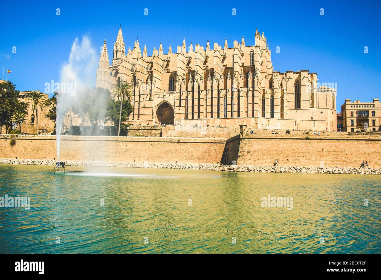 Palma, Maiorca / Spagna - 26 marzo 2018: Cattedrale di Santa Maria di Palma conosciuta anche come la Seu, situata nella capitale Palma di Maiorca Foto Stock