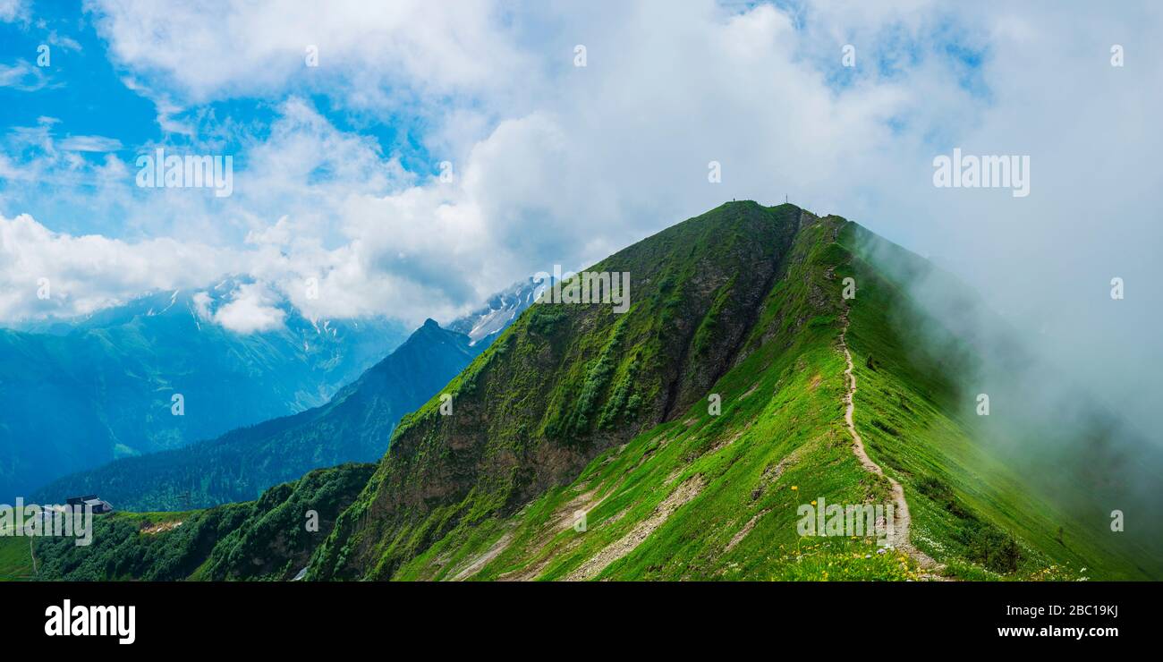 Germania, Baviera, Alpi Allgaeu, Vista panoramica della montagna Ridge da Soellereck a Fellhorn Foto Stock
