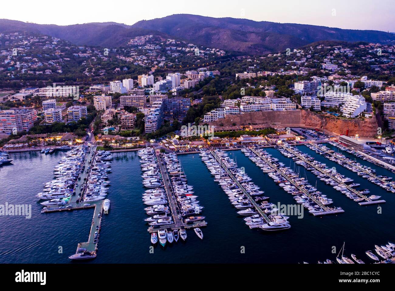 Luftaufnahme, Spanien, Balearen, Mallorca, Portals Nous, Luxusyachthafen Puerto Portals, Foto Stock