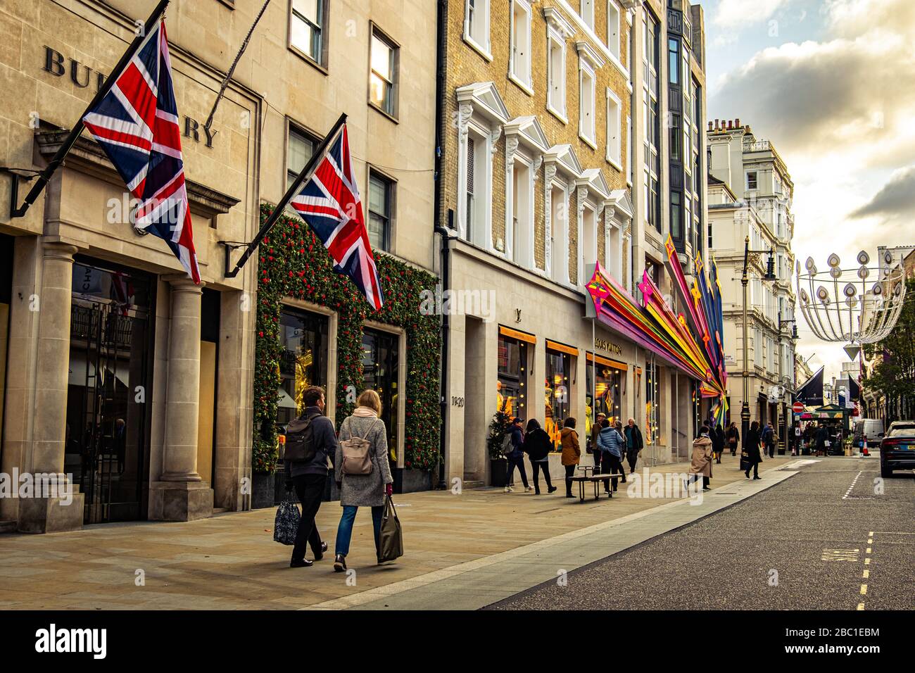 LONDON-Bond Street, Royal Arcade, Mayfair, un'area commerciale di lusso di Londra con molti negozi di lusso e di design Foto Stock