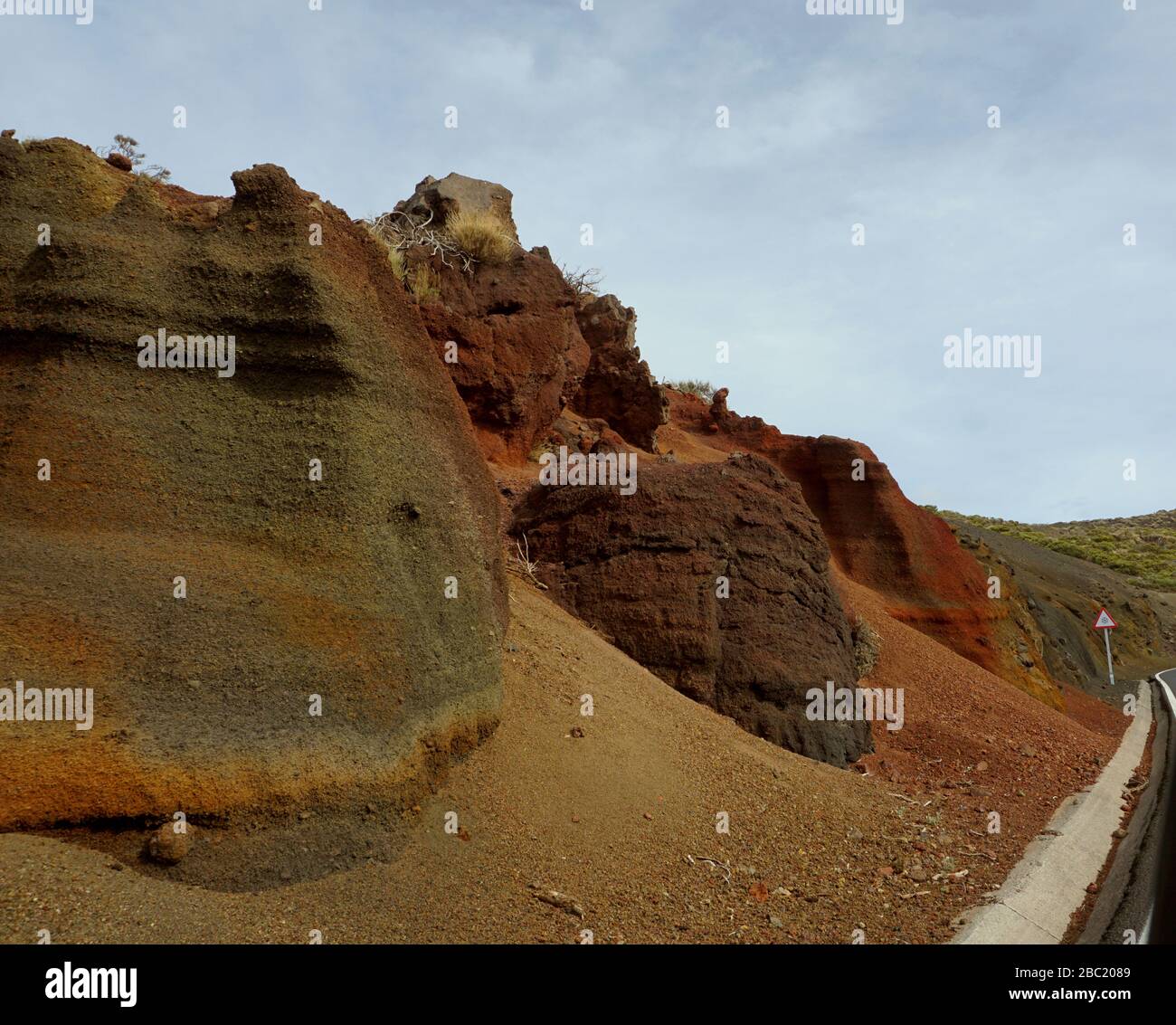 Basso angolo di visione delle rocce Foto Stock