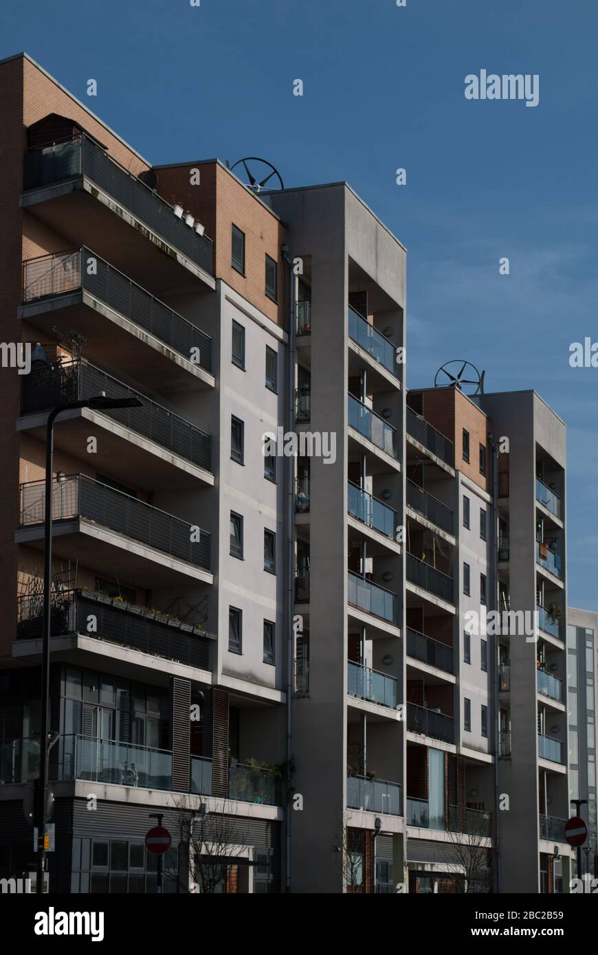 Tesla Court & Edison Court, Factory Quarter, Warple Way, East Acton, Londra, W3 Foto Stock