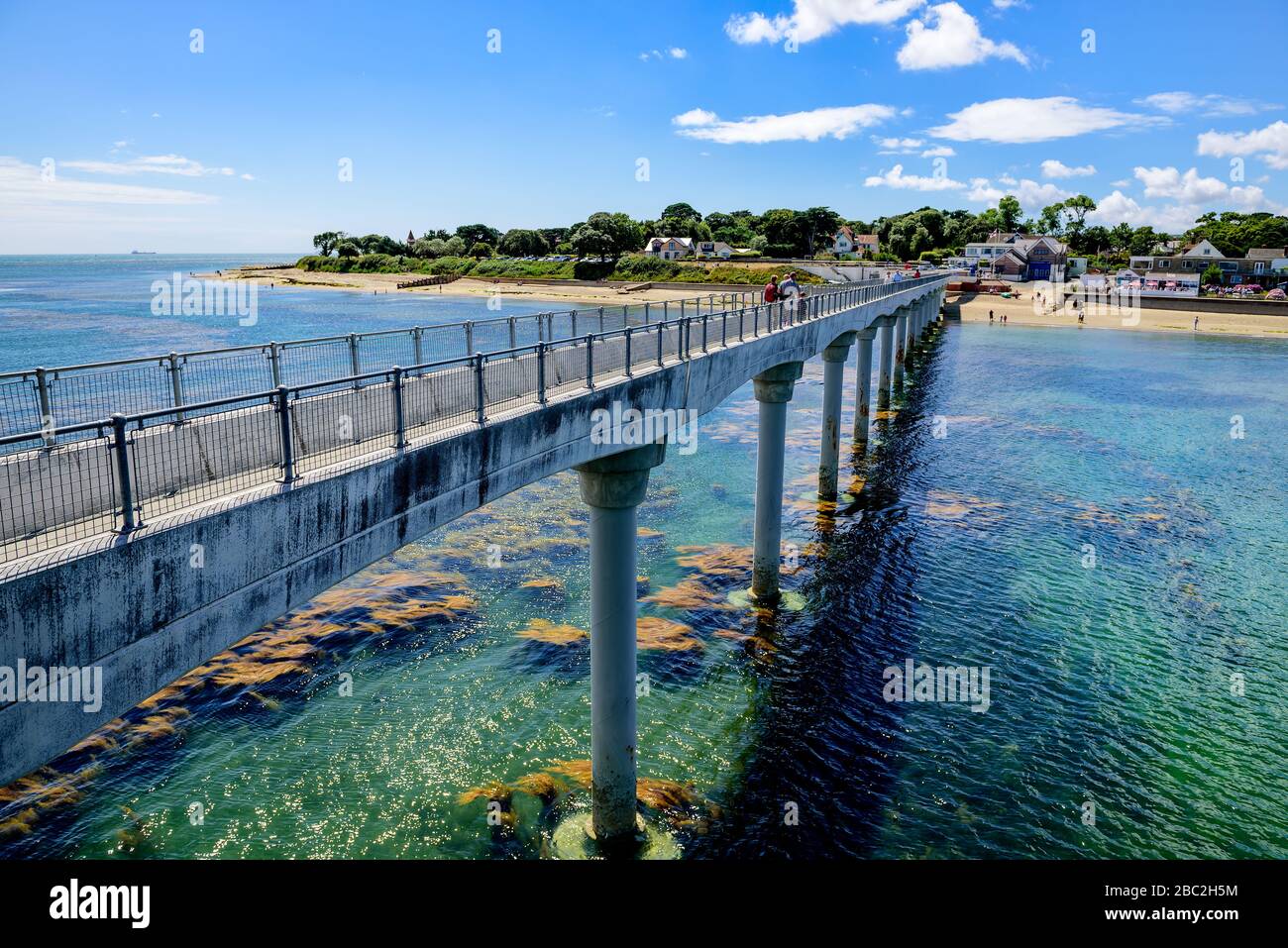 Bembridge Lifeboat staion in una luminosa giornata di sole Foto Stock