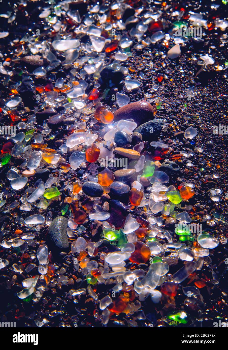 Bicchiere di mare su Glass Beach Foto Stock