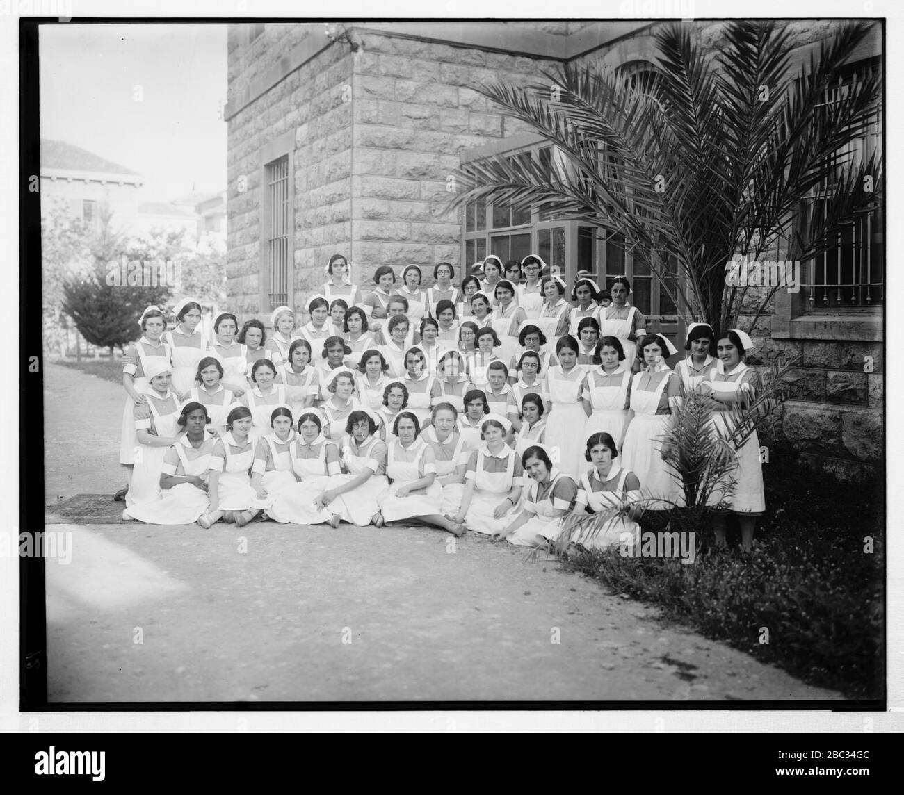 Ritratto di gruppo di infermieri, Università americana, Beirut Foto Stock