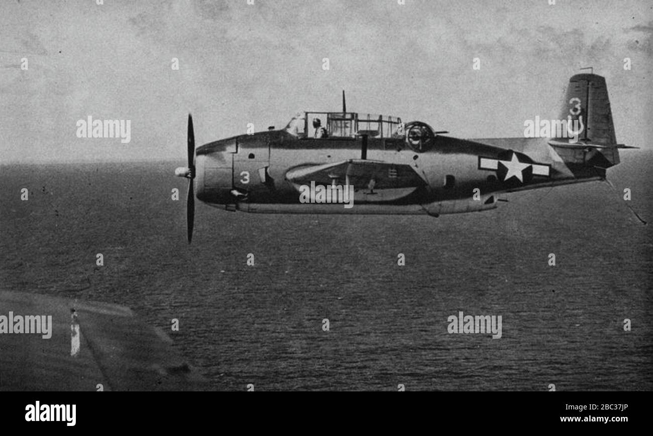 Grumman TBF Avenger torna alla USS Hancock (CV-19), circa nel 1944. Foto Stock