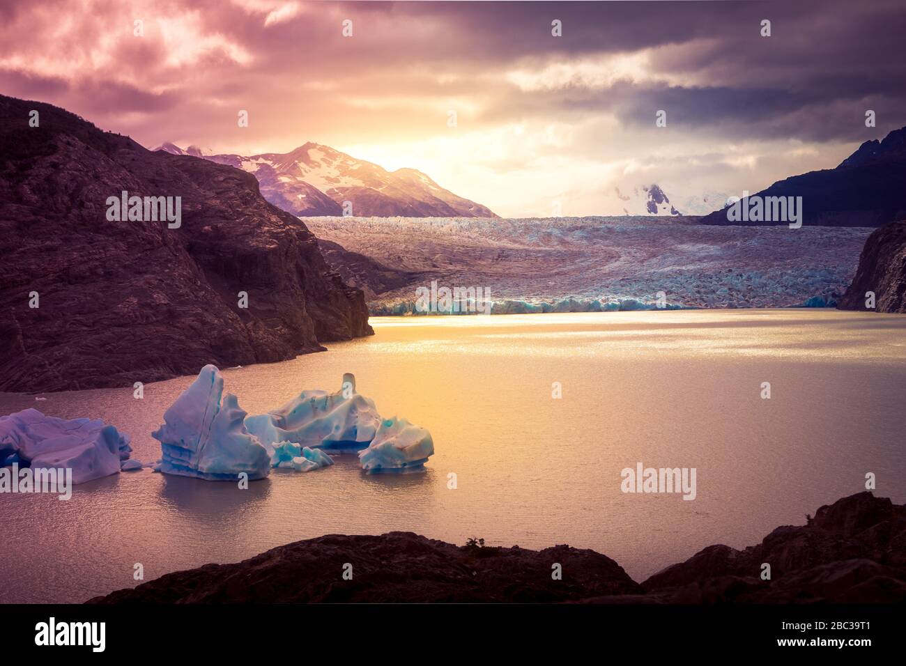 Glacier Grey nel Parco Nazionale Torres del Paine in Cile Foto Stock