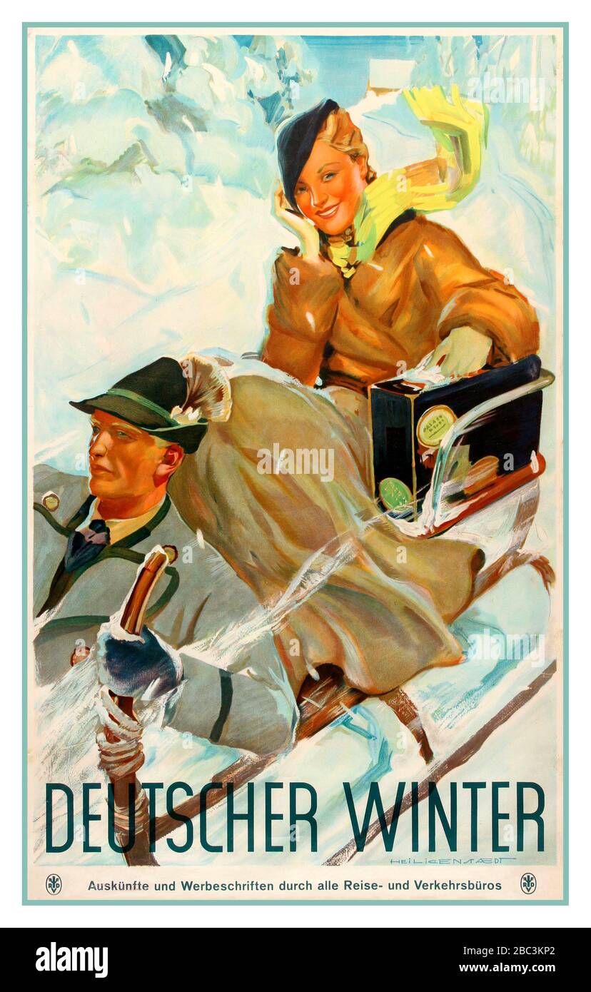 Poster Vintage Travel in tedesco inverno / Deutscher Winter, con uomo che indossa abiti tradizionali alpini alla guida di una slitta con una signora elegantemente vestita con un cappotto caldo e un cappello che regge una piccola valigia. Pubblicato dalle Ferrovie tedesche informazioni e pubblicità attraverso tutti gli uffici di viaggio e traffico - Germania, anni '30, designer: Heiligenstaedt Foto Stock