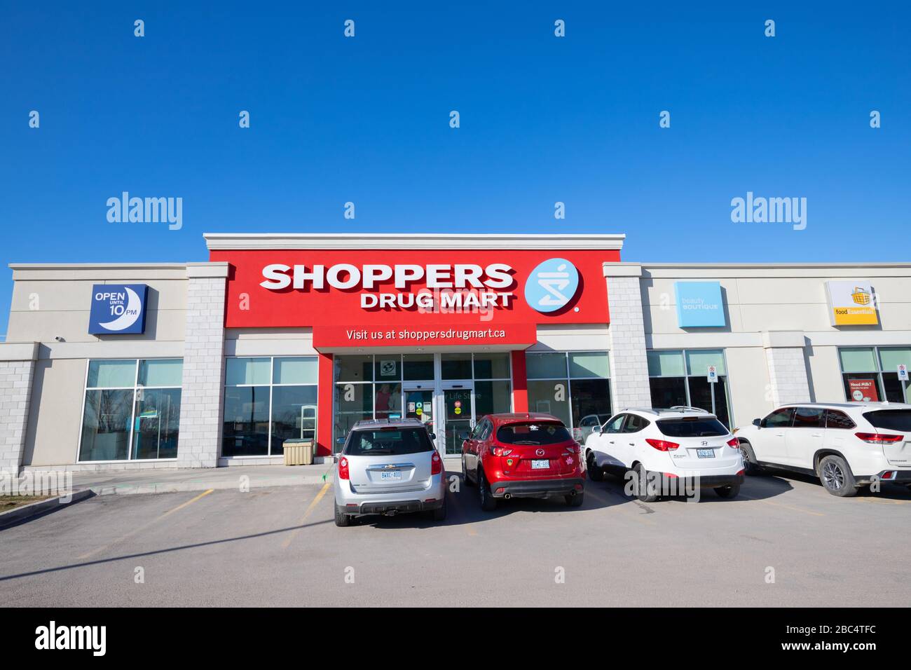 Shoppers Drug Mart negozio vista frontale esterno. Shoppers Drug Mart è una catena di farmacie al dettaglio canadese. Foto Stock