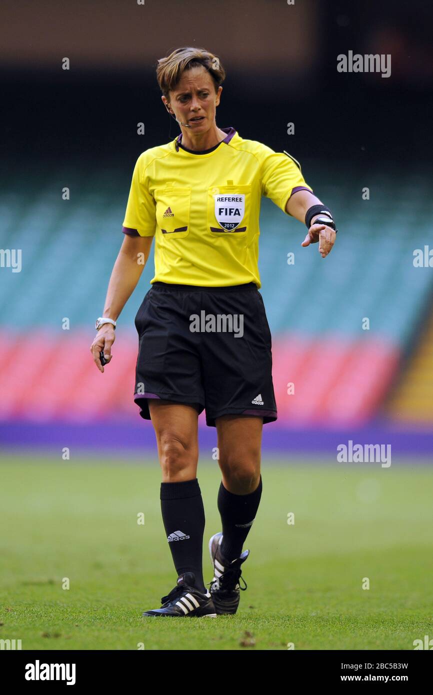 Arbitro Kari Seitz Foto Stock