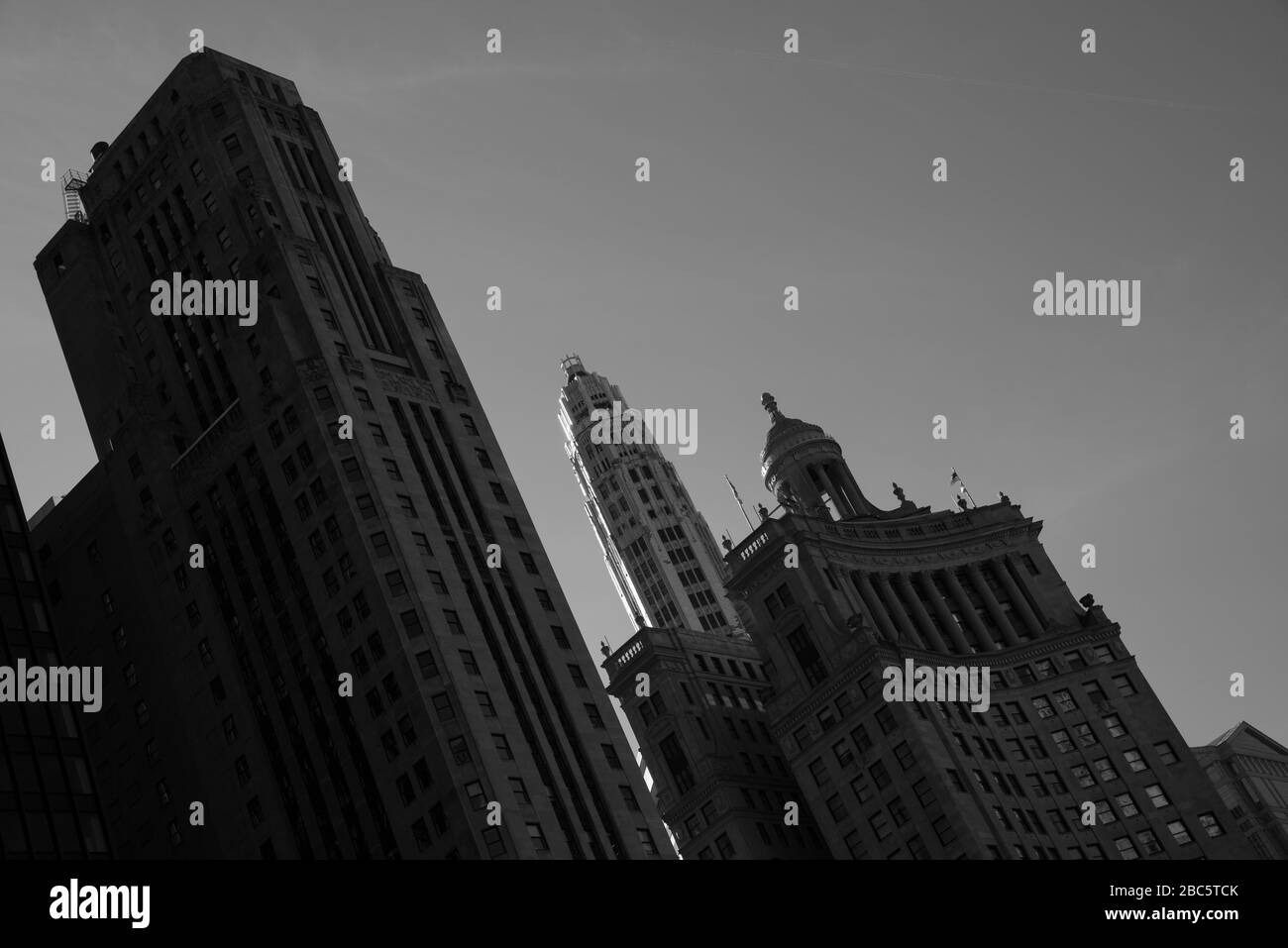 Chicago è conosciuta per i suoi grattacieli, alcuni dei quali possono essere visti in questa foto Foto Stock