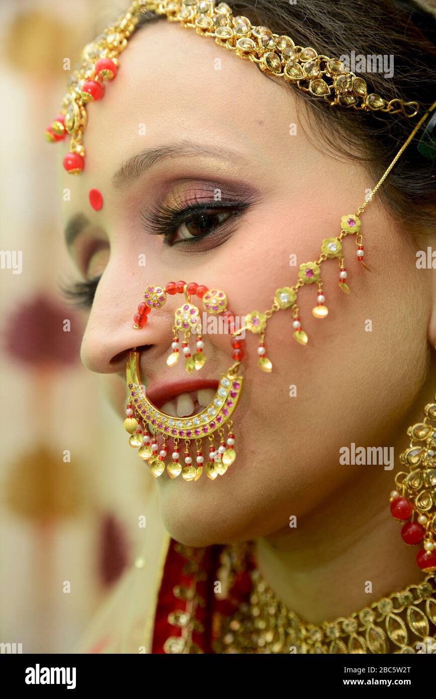 Ritratto di una sposa indiana Foto Stock