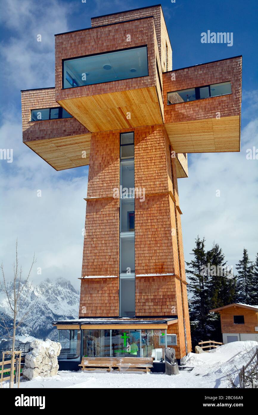 Austria, raggiungibile Jakobs Cross sulla cima del monte Buchensteinwand Foto Stock