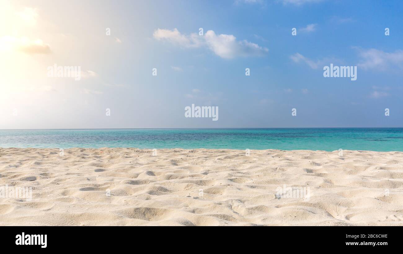Esotico paesaggio tropicale spiaggia. Concetto di sabbia del mare. Foto Stock