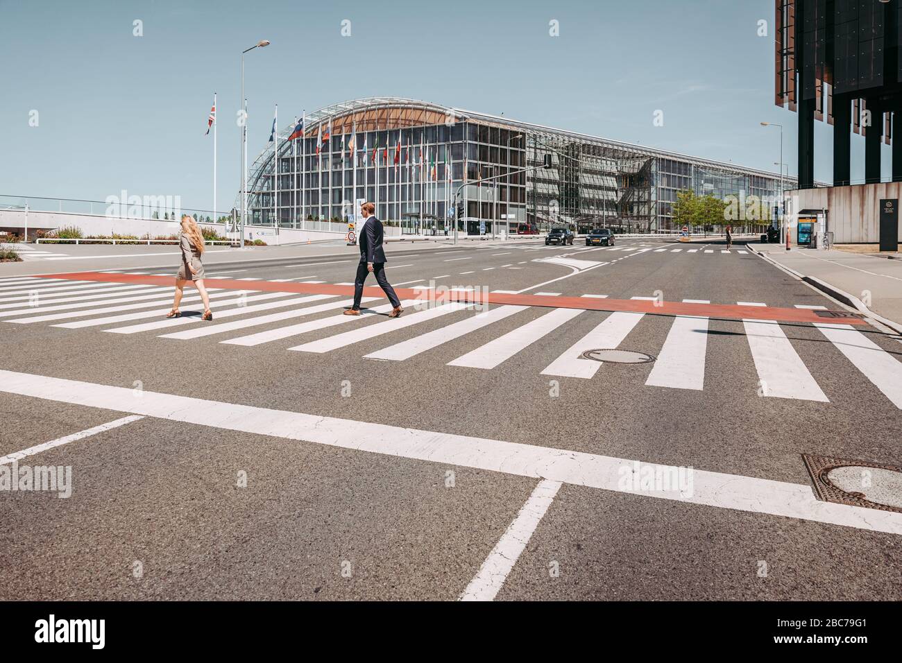 CITTÀ DI LUSSEMBURGO / LUGLIO 2019: La vita dei lavoratori e dei pendolari in città Foto Stock