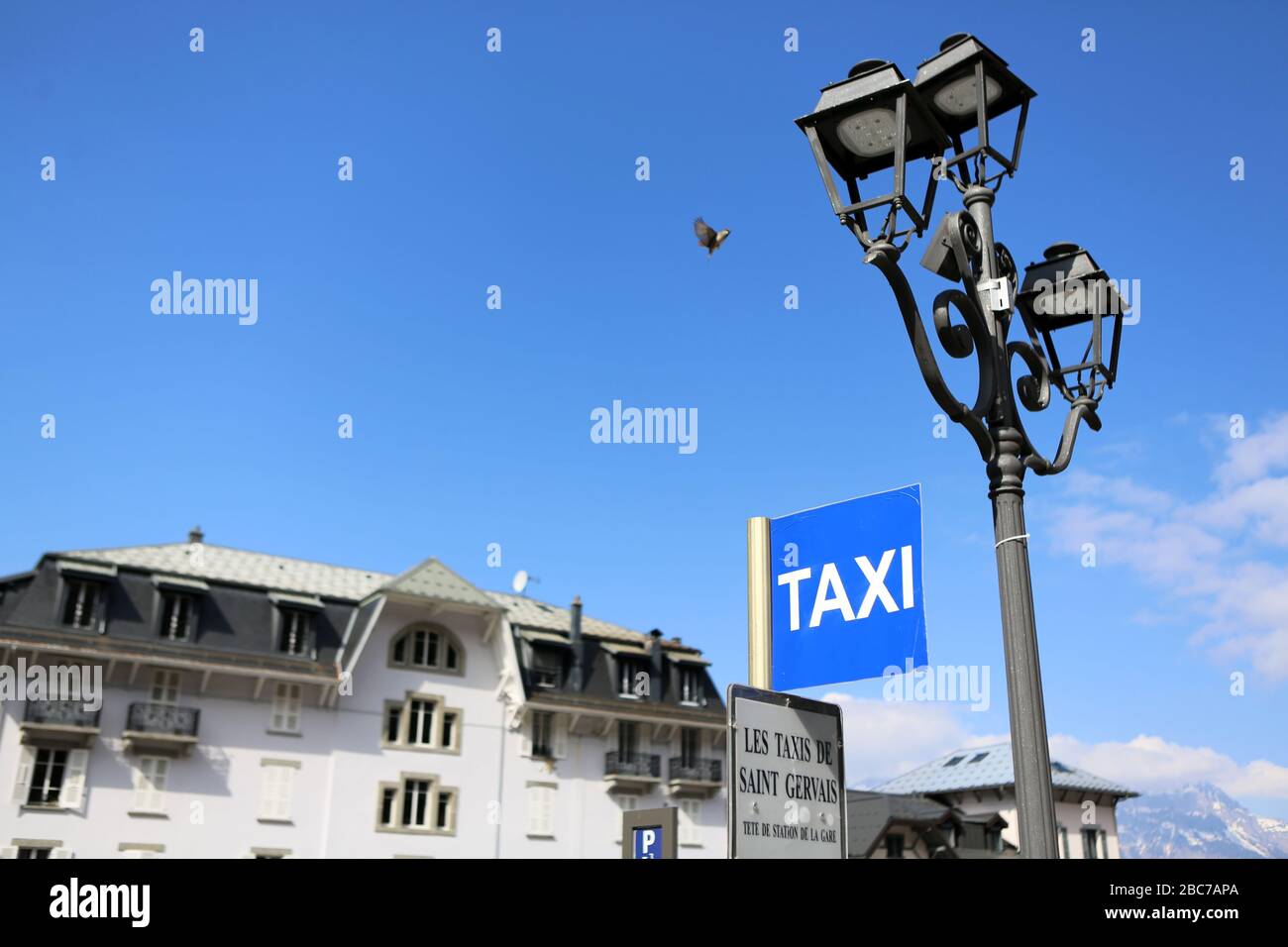 arrêt taxi. Lampadaire. Centro-ville. Saint-Gervais-les-Bains. Alta Savoia. Francia. Foto Stock