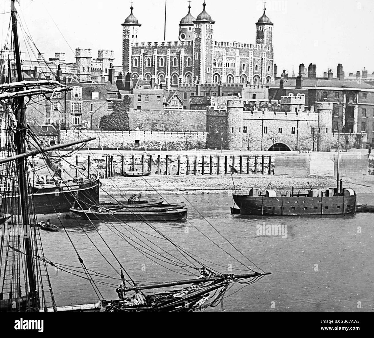 Torre di Londra e Fiume Tamigi, periodo Vittoriano Foto Stock