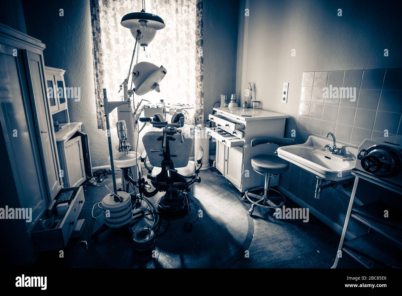 ufficio dentale abbandonato, luogo perduto Foto Stock