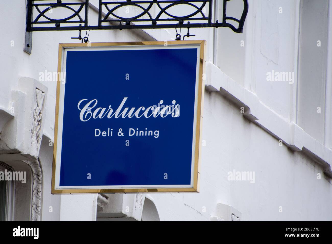 Carluccios ristoranti alimentari italiani, messi in amministrazione a causa della pandemia di Coronavirus, aprile 2020 - Londra-Regno Unito Foto Stock