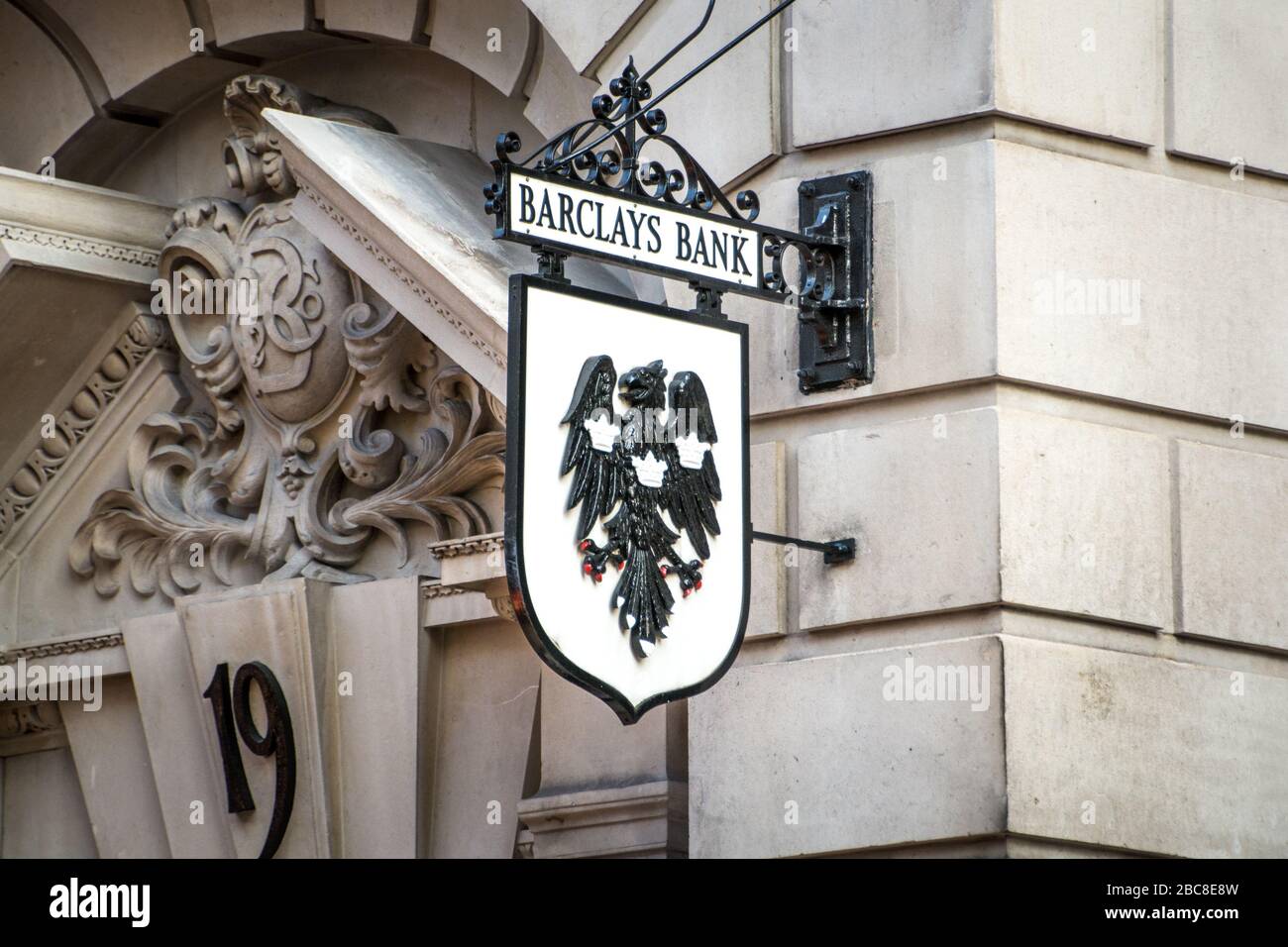 Barclays High Street Bank Branch Signage - Londra Regno Unito Foto Stock