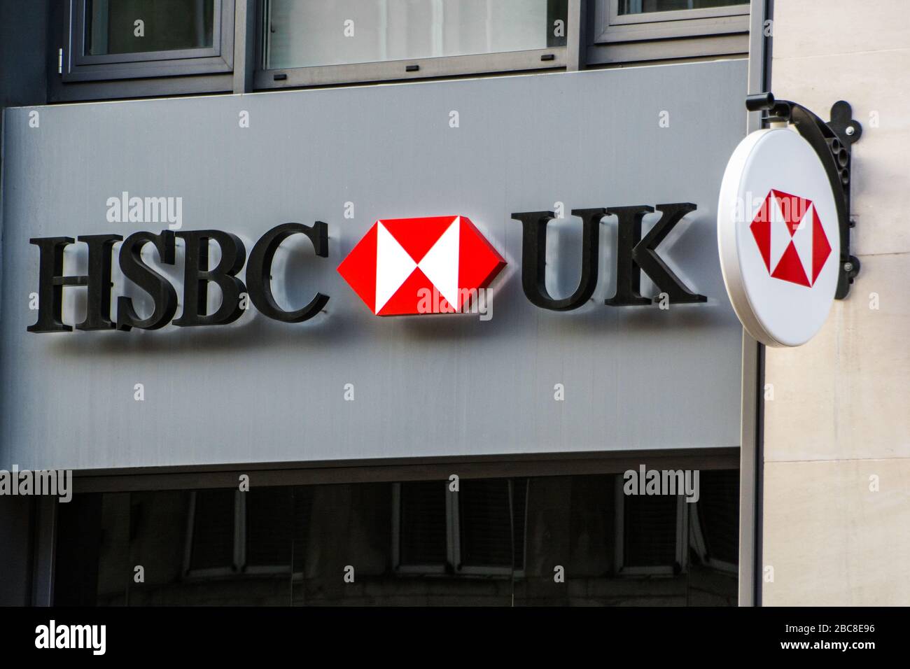 HSBC Branch logo - British High Street retail e banca commerciale Foto Stock