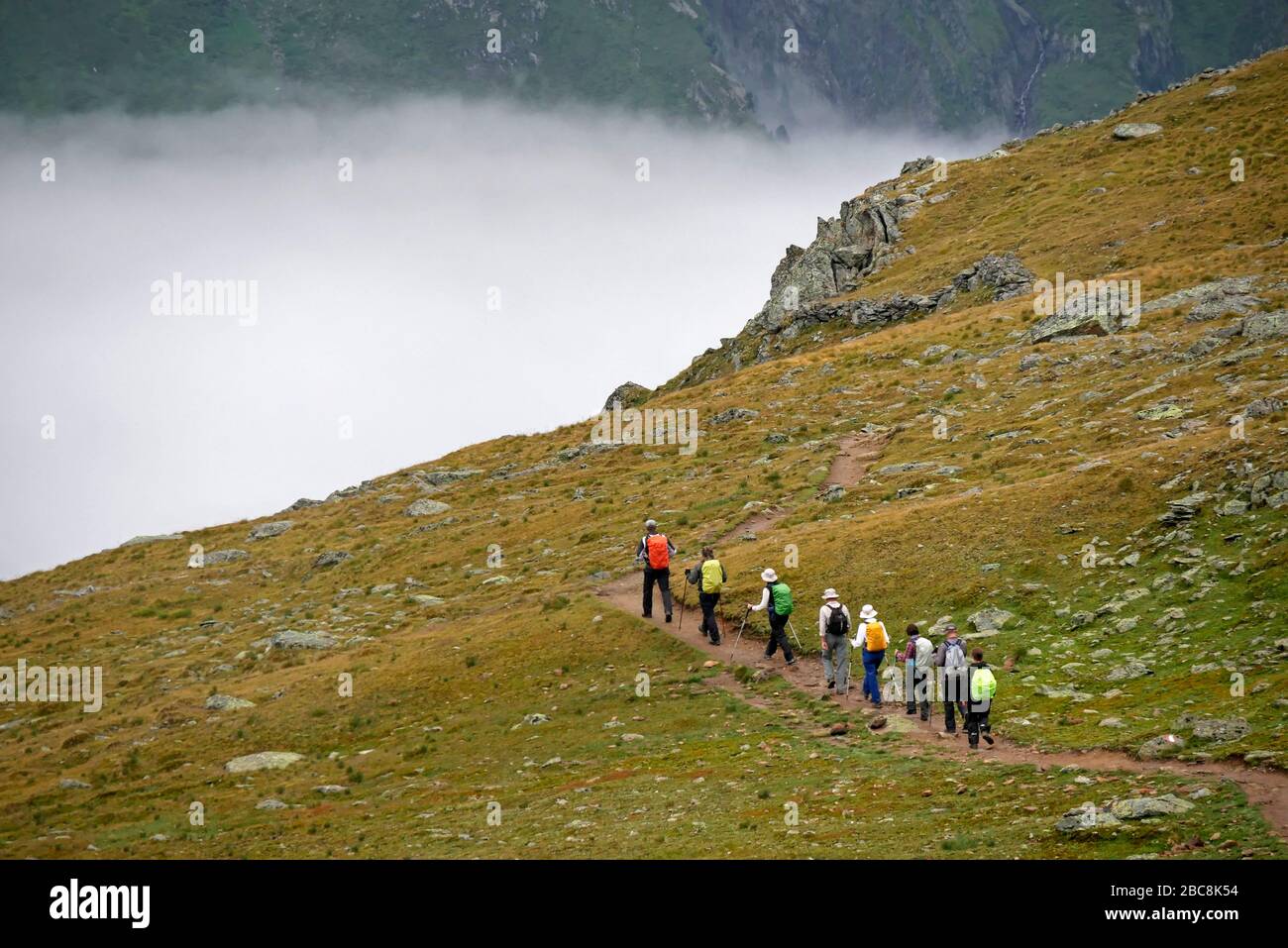 Sentiero escursionistico a lunga distanza E5 da Oberstdorf a Merano:  Panoramaweg da Tiefenbach bei Sölden a Vent im Ötztal, Tirol, Austria Foto  stock - Alamy