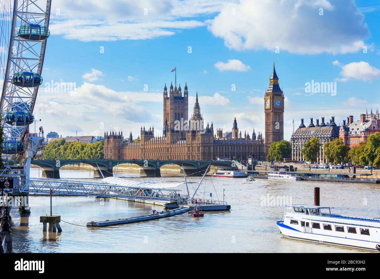 Il London Eye e il Big Ben, London, England, Regno Unito Foto Stock