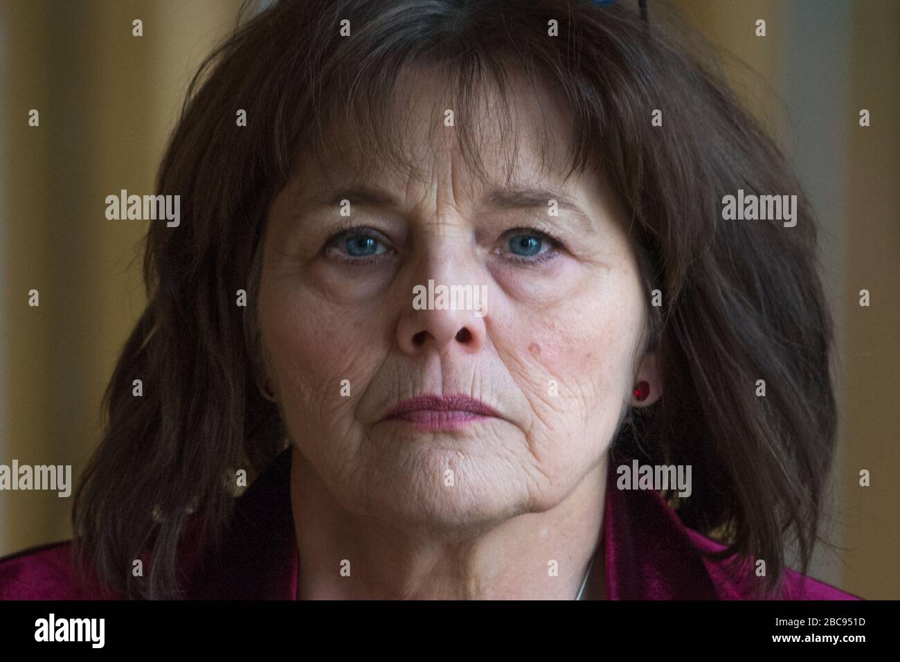 Edimburgo, Regno Unito. 20 febbraio 2020. Nella foto: Jeane Freeman MSP - Ministro del Gabinetto per la Salute e lo Sport. Scene delle interrogazioni dei primi ministri al Parlamento scozzese di Holyrood, Edimburgo. Credito: Colin Fisher/Alamy Live News Foto Stock