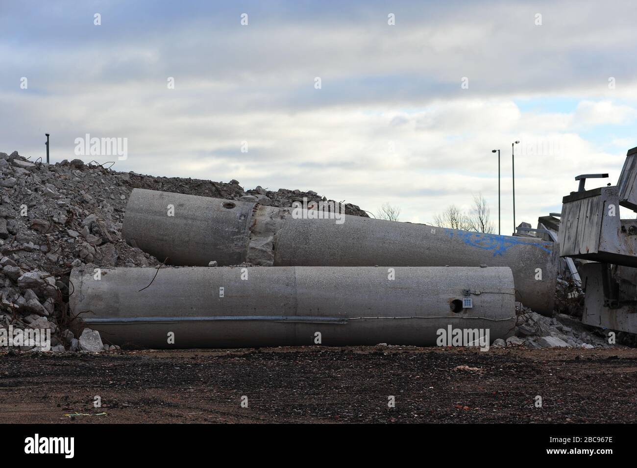 Il cavalcavia di Churchill Way a Liverpool costruito negli anni '60 ha dovuto essere demolito a causa di difetti strutturali troppo costosi da riparare. Foto Stock