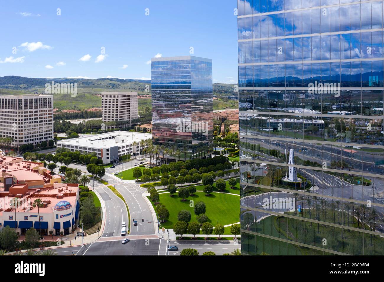 Viste aeree degli uffici di Irvine Spectrum Foto Stock