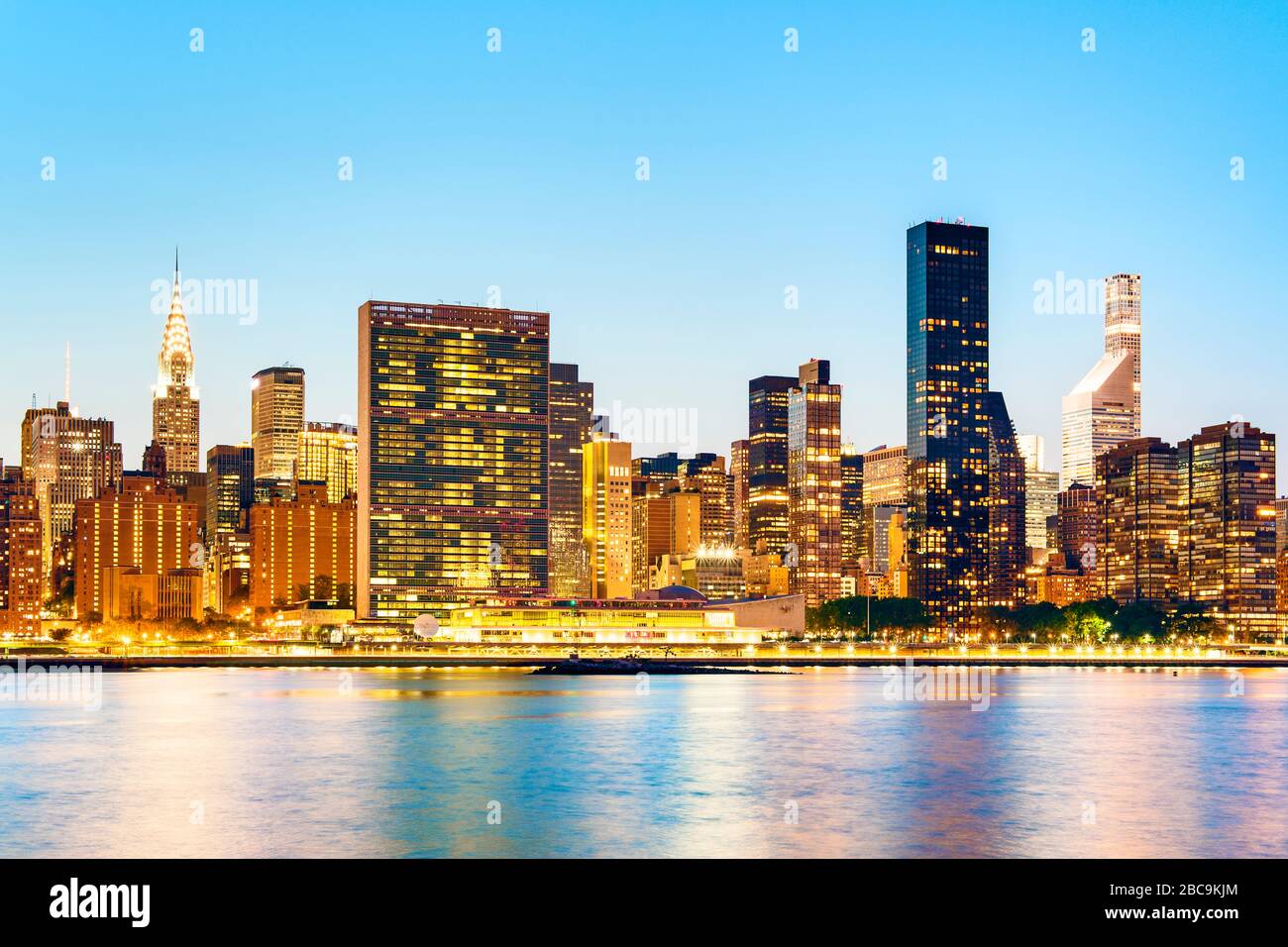 New York Skyline United Nations Building East River Foto Stock