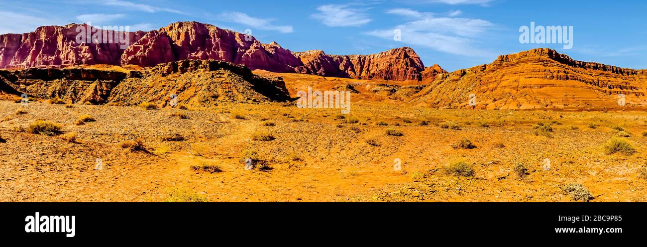 Panorama Vista delle macine di arenaria al Cathedral Wash e Honey Moon Trail sulla strada per Lees Ferry in Marble Canyon, Arizona, Stati Uniti Foto Stock