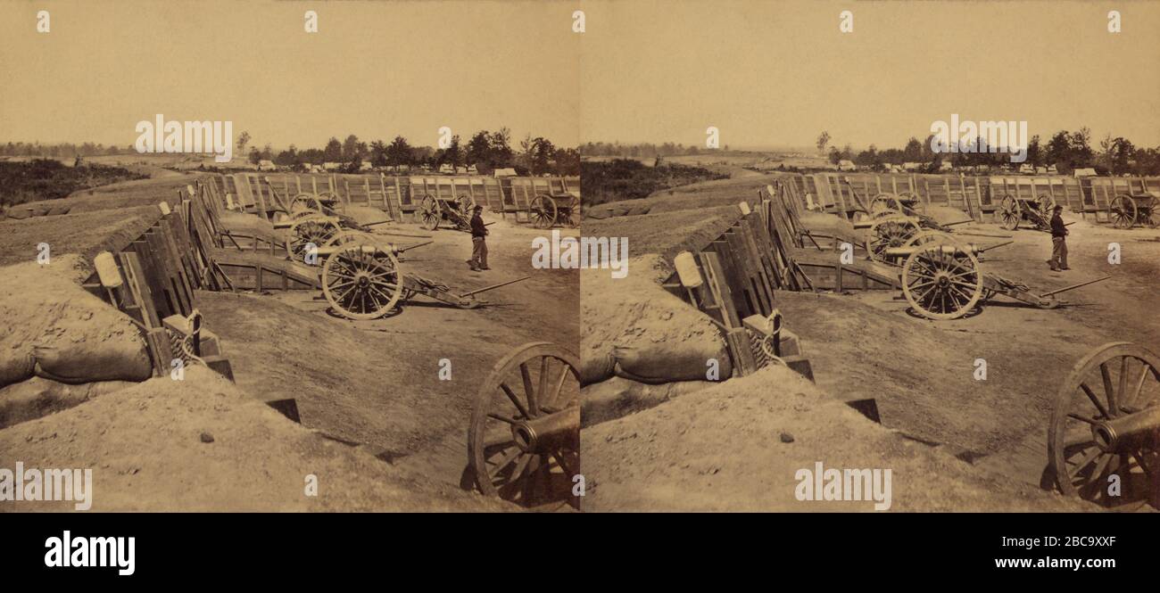Fortificazioni e armi in un ex Forte confederato ora occupato dalle forze dell'Unione dopo l'occupazione di Atlanta, Georgia, Stereo Card, foto di George N. Barnard, novembre 1864 Foto Stock