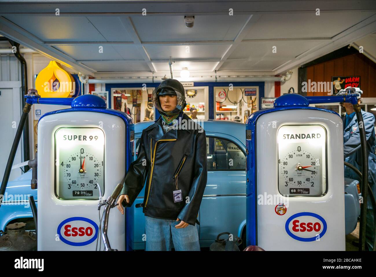 Svezia, Sud-Est Svezia, Area Del Lago Vattern, Motala, Motala Motor Museum, Antica Stazione Di Gas Foto Stock