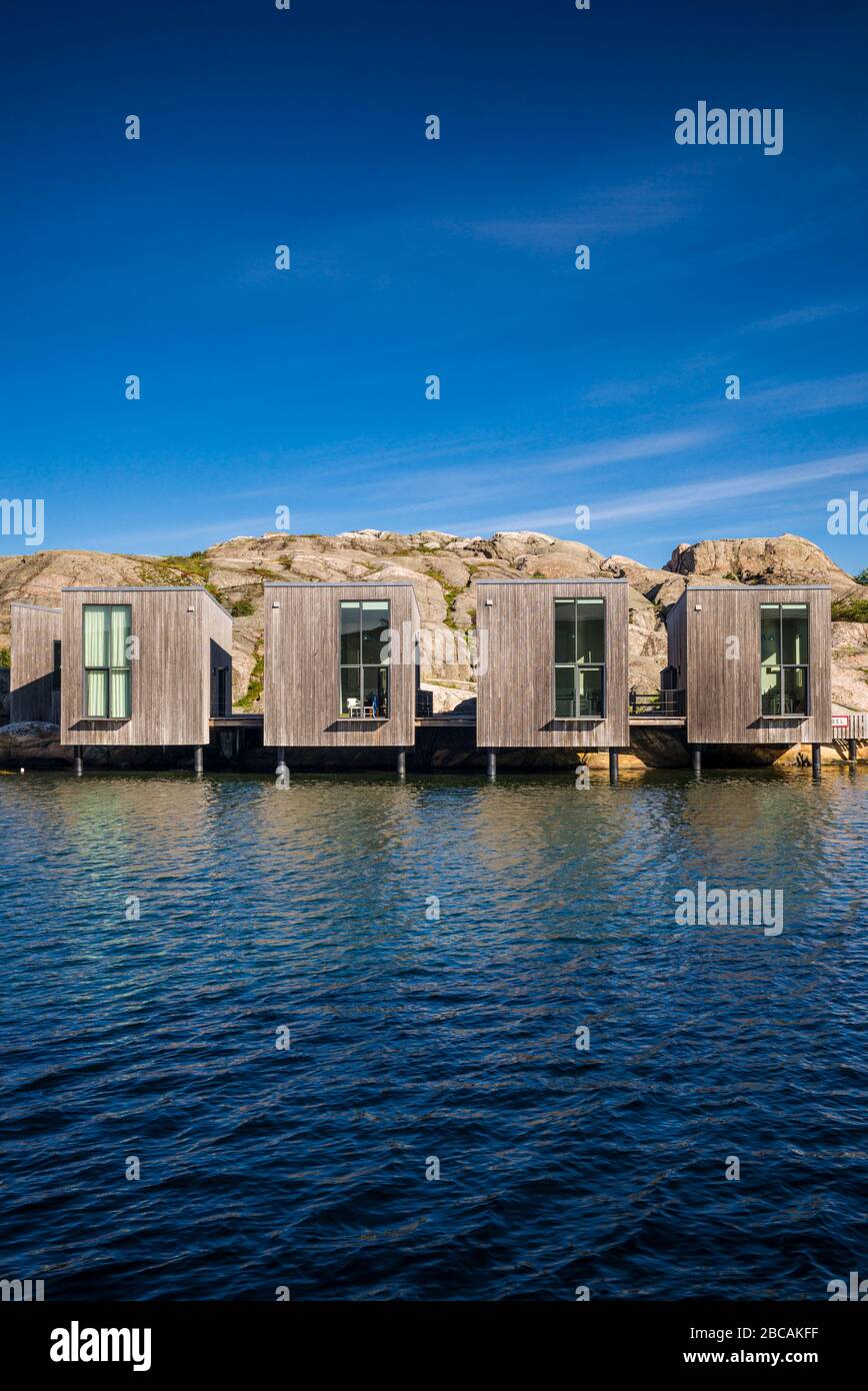 Svezia, Bohuslan, Isola di Tjorn, Skarhamn, cabine moderne dell'Akvarelmuseet, Museo Nordic Watercolor Foto Stock