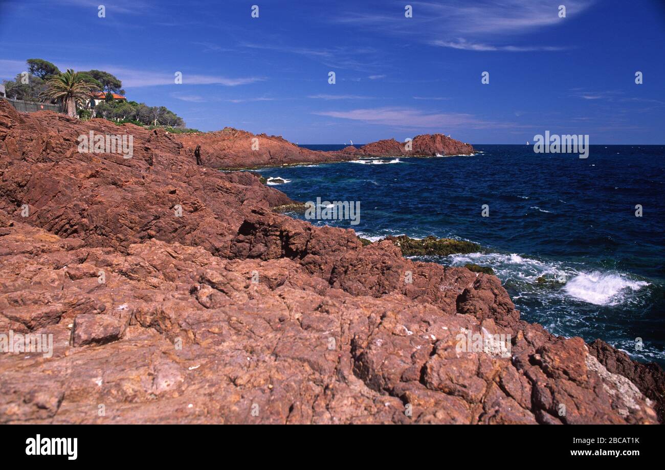 Le rocce rosse del cornicione d'oro Esterel Francia Provenza Foto Stock