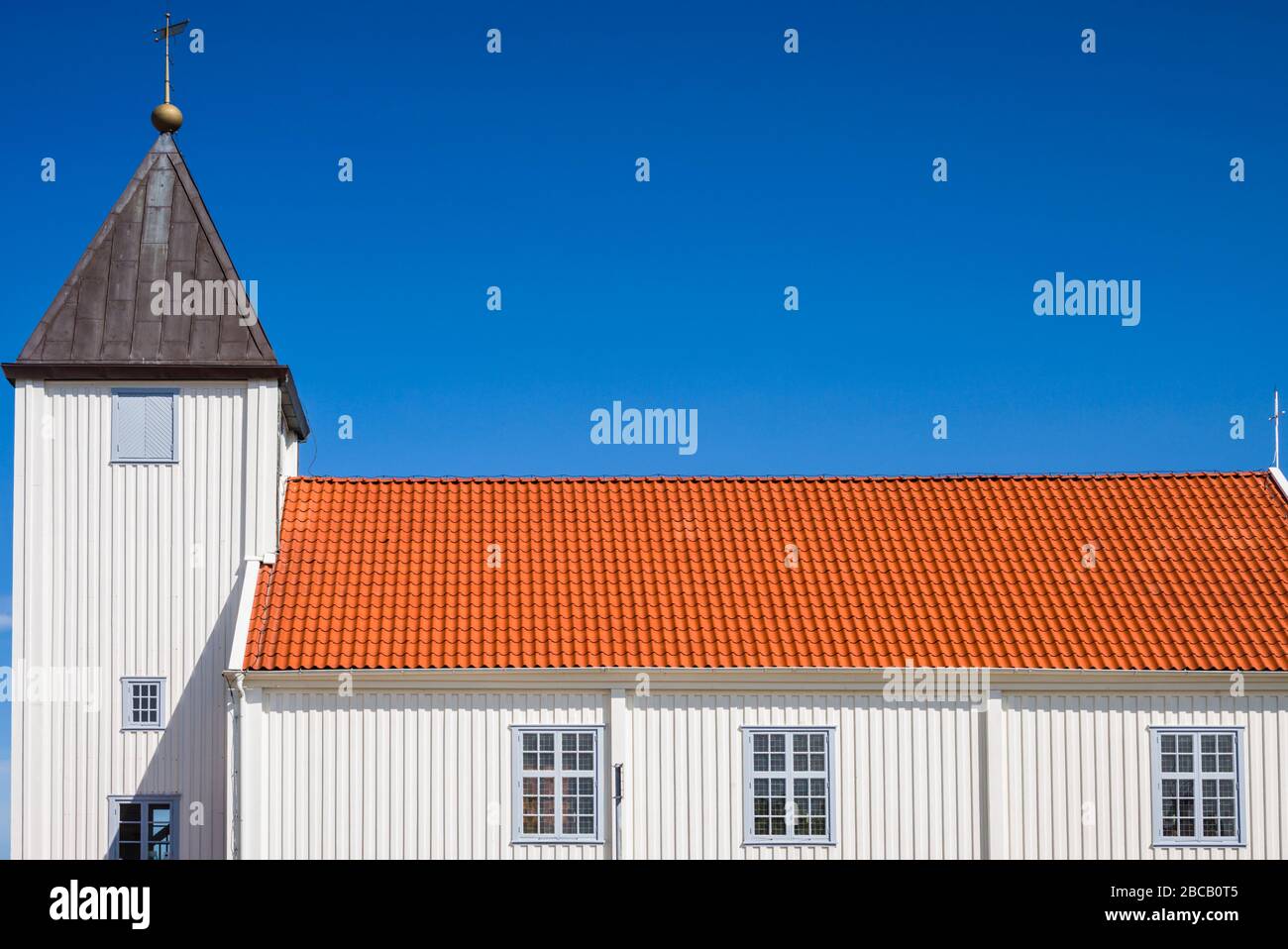 Svezia, Bohuslan, Isola di Tjorn, Ronnang, chiesa del villaggio Foto Stock