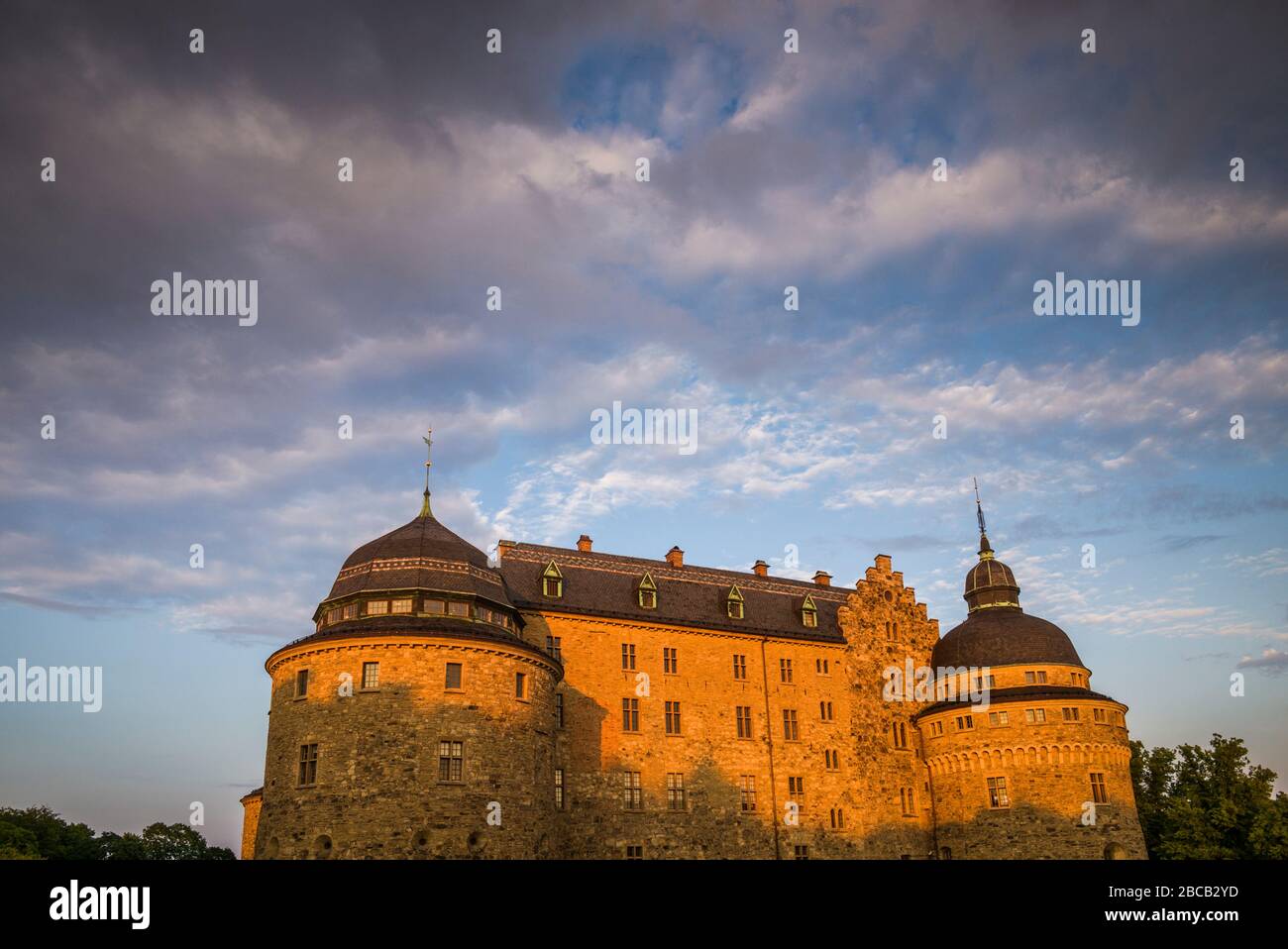 Svezia, Narke, Orebro, Castello Di Orebro Slottet, Tramonto Foto Stock
