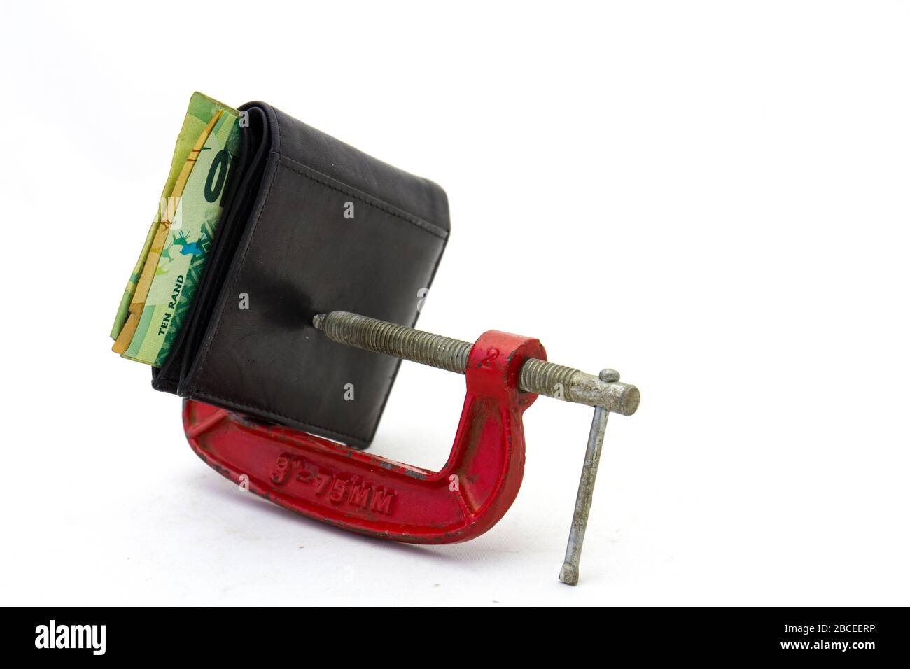 Alberton, Sudafrica - il rand sudafricano è sotto pressione importante dopo un rating di credito downgrade a immagine negativa con spazio di copia Foto Stock