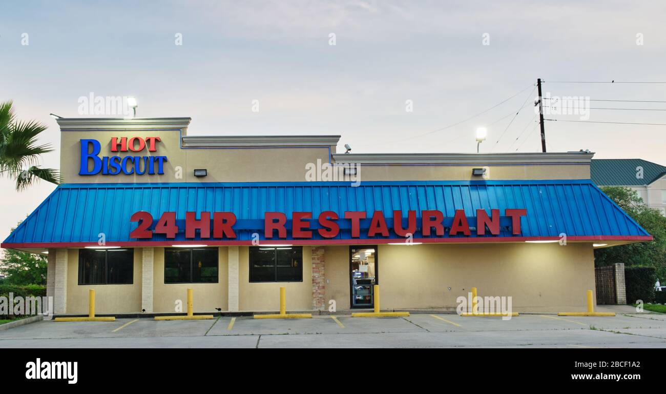 Ristorante Hot Biscuit aperto 24 ore su 24 su JFK Blvd a Houston, Texas. Cena tradizionale americana attualmente chiusa a causa dell'epidemia di coronavirus. Foto Stock