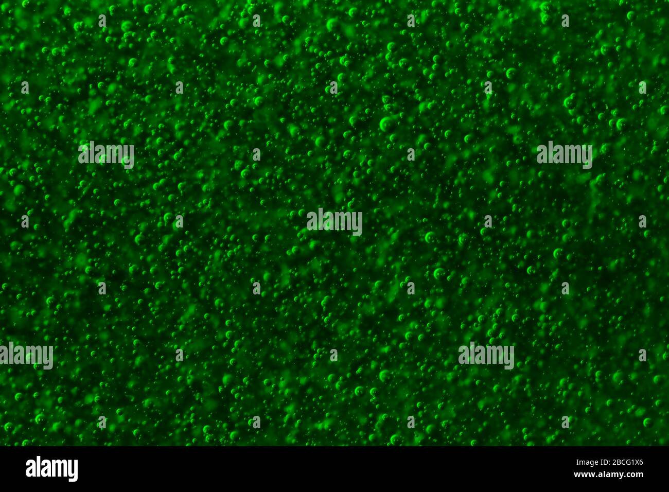 Festive verde frizzante bolle sfondo Foto Stock