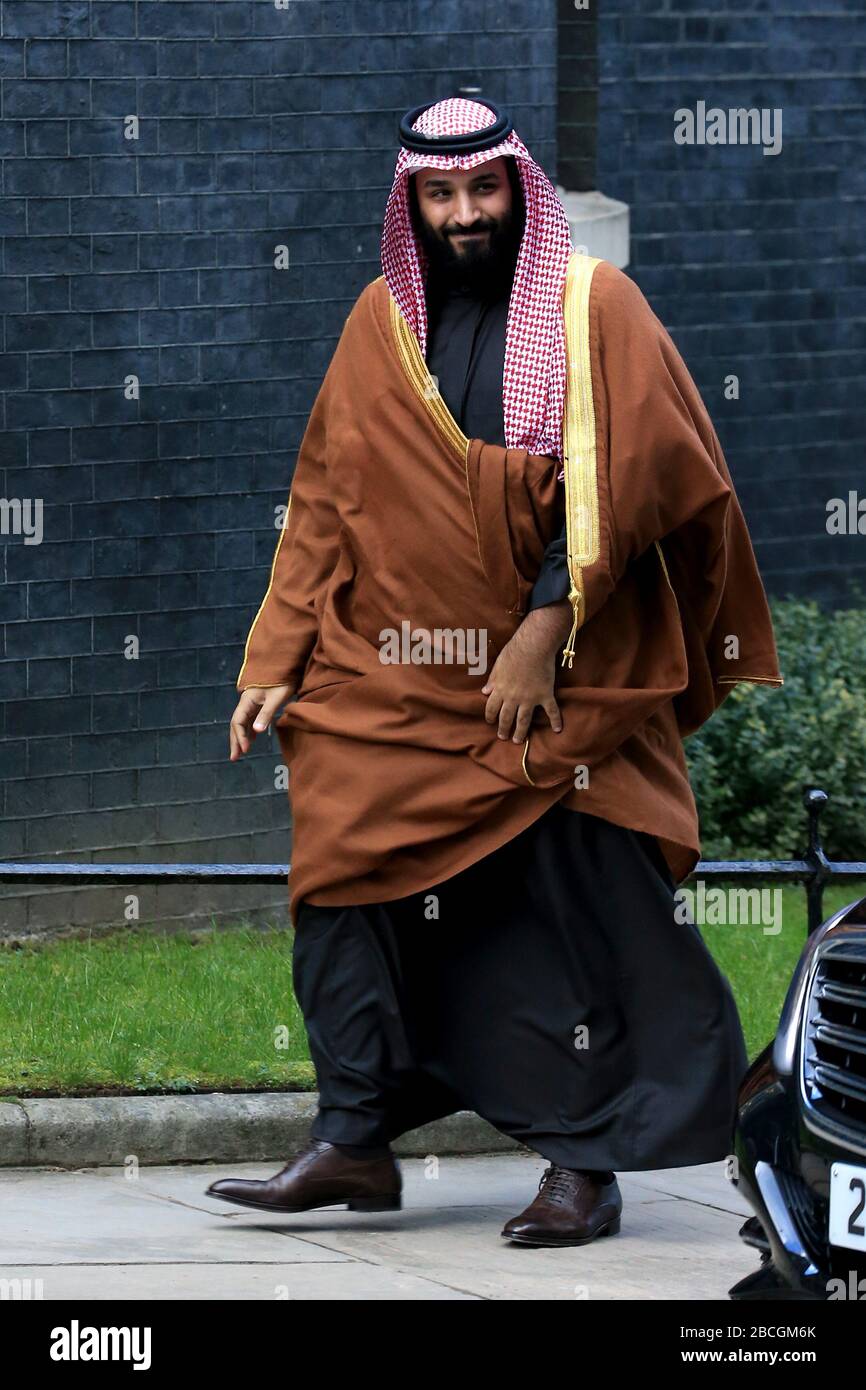 Londra, Regno Unito-Marte 7 2018: Principe ereditario Saudita Mohammad bin Salman bin Abdulaziz al Saud visite 10 Downing Street a Londra, Regno Unito. Foto Stock