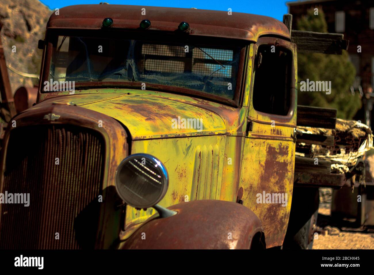 auto arrugginite abbandonata. Nelson, Nevada, Stati Uniti. Foto Stock