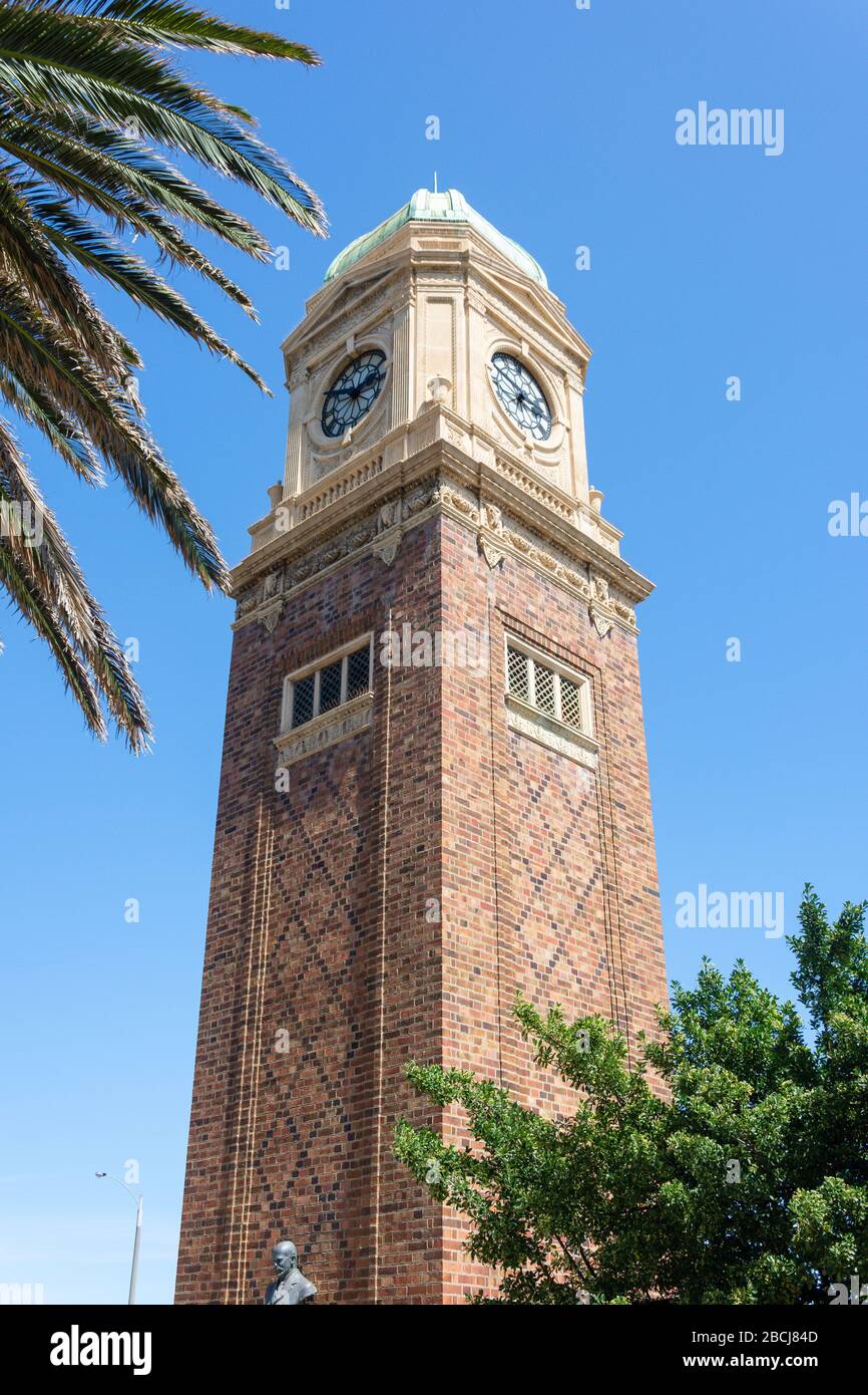 Carlo Catani Memorial Clock Tower, l'Esplanade, St Kilda, Melbourne, Victoria, Australia Foto Stock