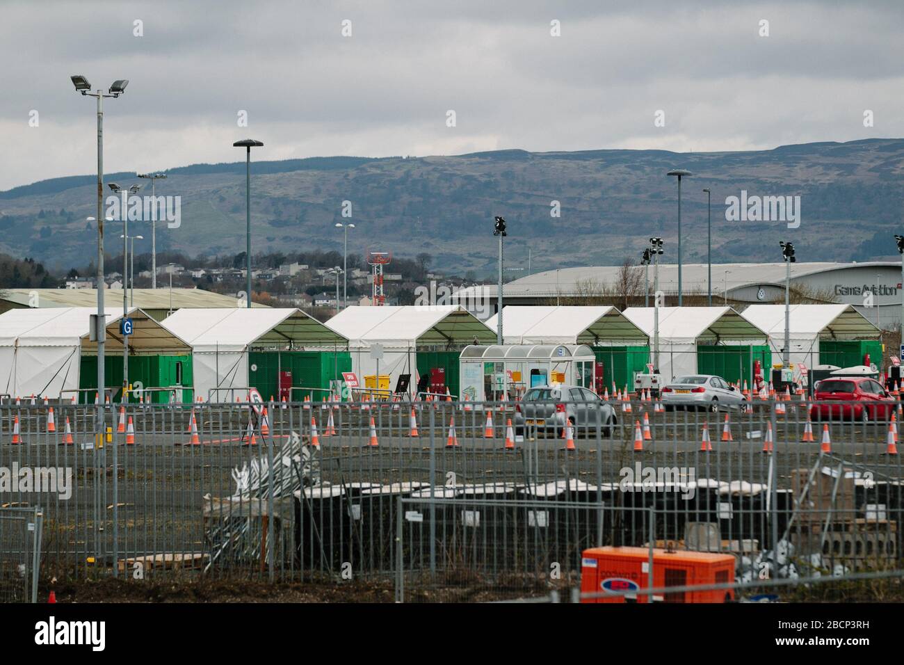 Centro test Corona Virus all'aeroporto di Glasgow, Glasgow. Foto Stock